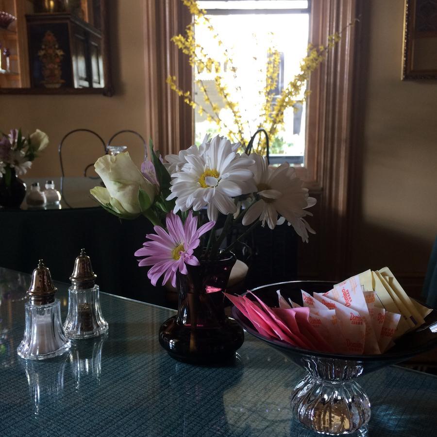 Amethyst Inn Adamstown 외부 사진